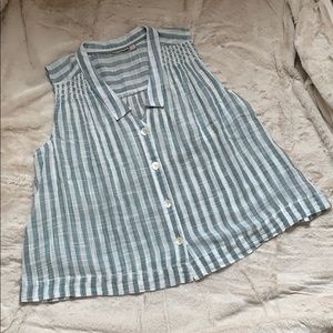 Holding Horses Swing Top